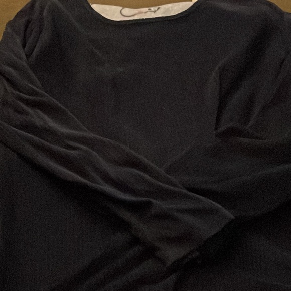 Woman - Picture 4 of 8